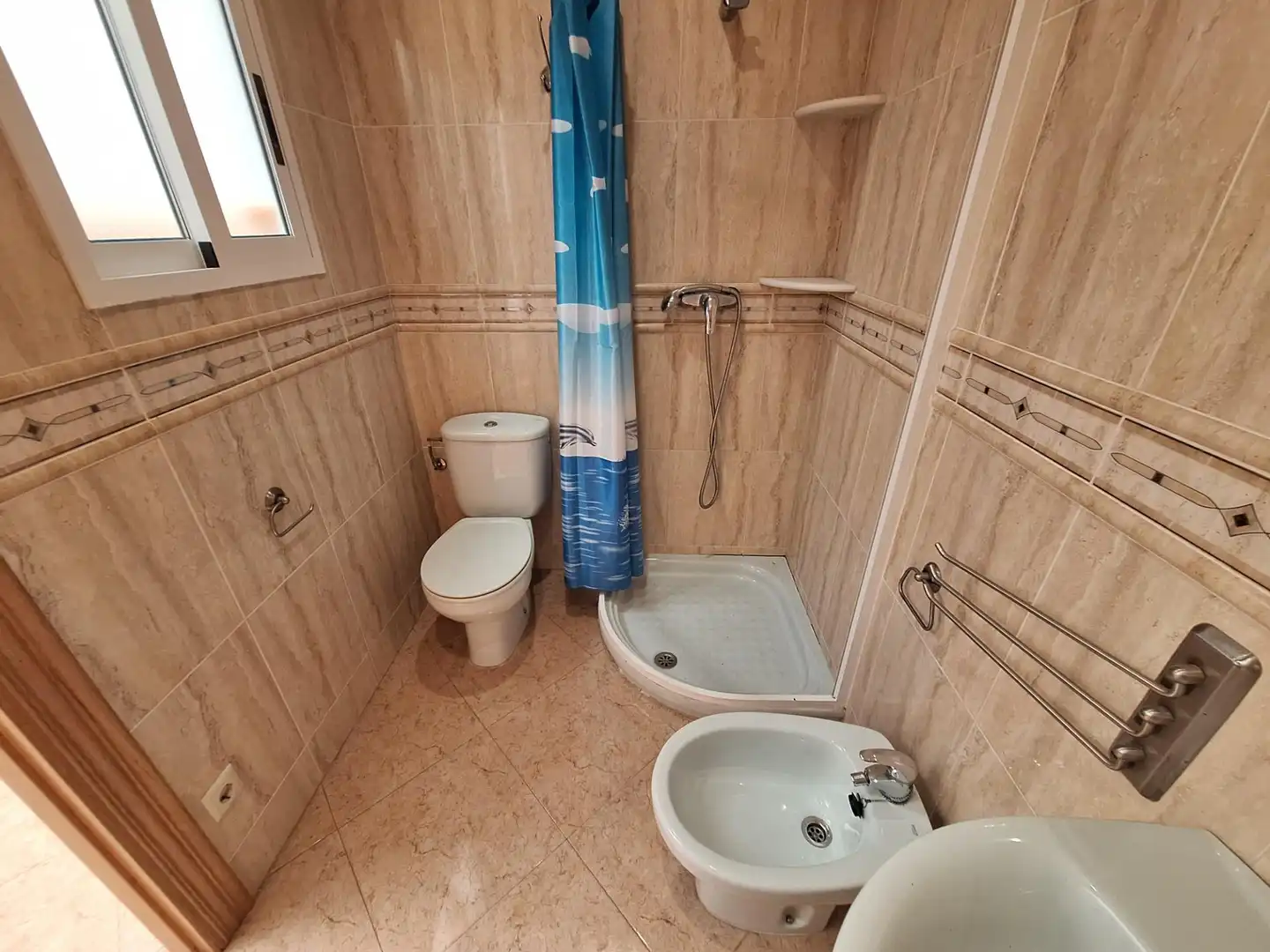Baño de Casa o chalet en venta en Algueña con Calefacción, Balcón y Jacuzzi