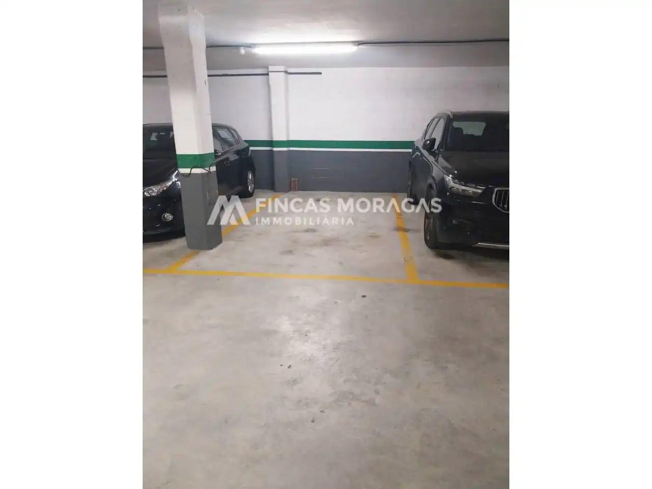 Aparcament de Garatge en venda en Sant Cugat del Vallès amb Alarma