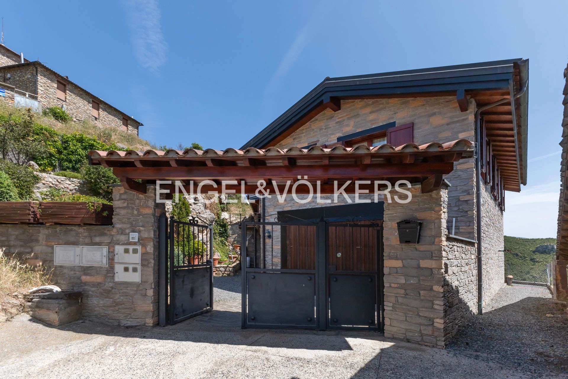 Exterior view of House or chalet for sale in Montellà i Martinet  with Heating, Private garden and Terrace