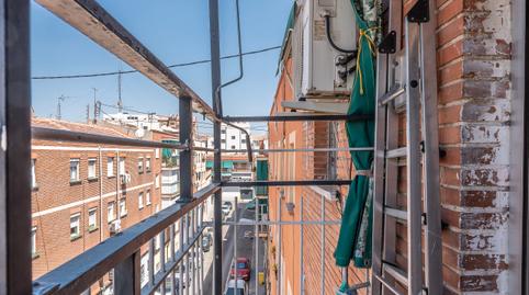 Foto 2 de Piso en venta en Calle San Basilio, Pradolongo, Madrid