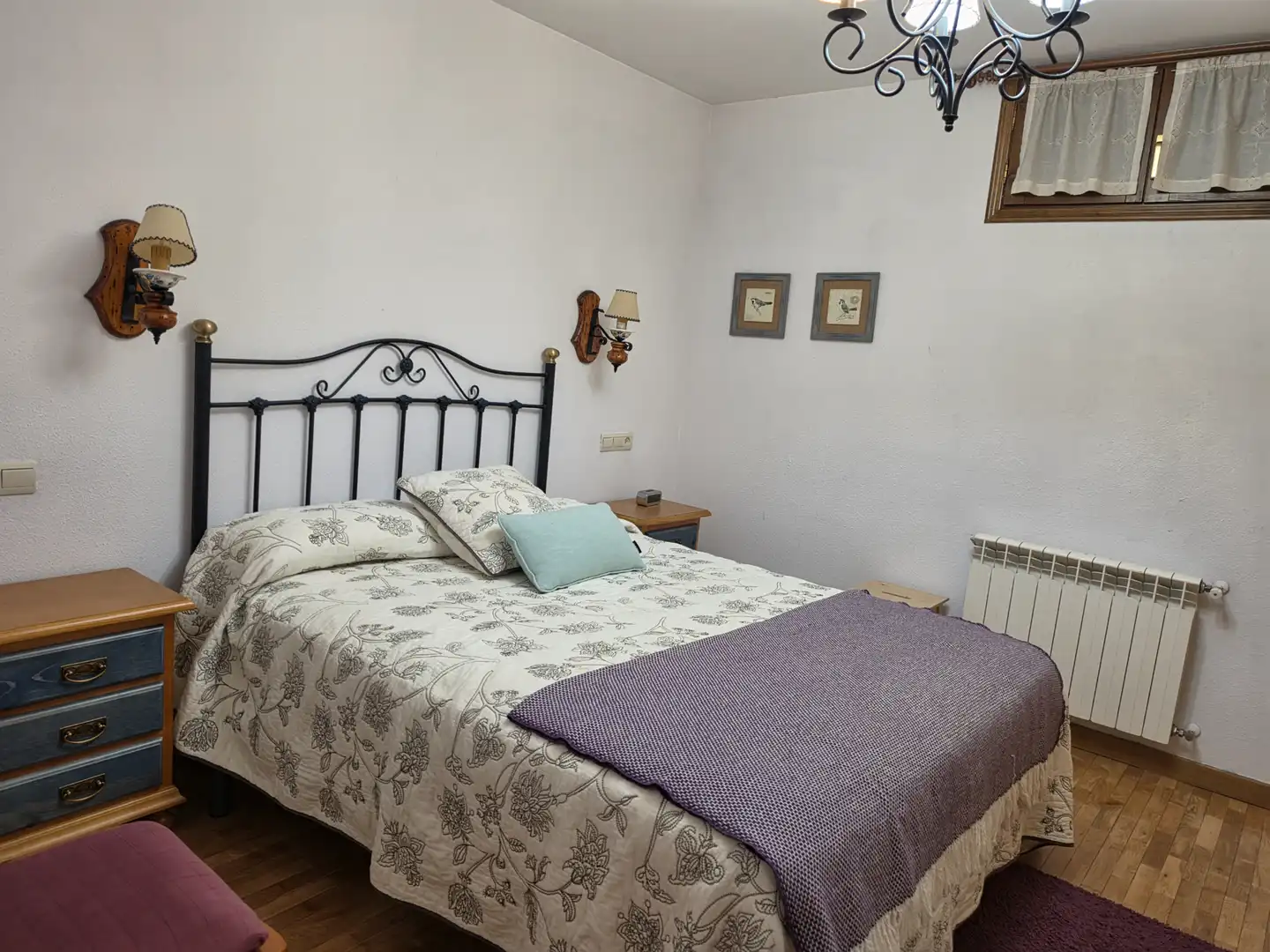Schlafzimmer von Wohnungen zur Miete in Biescas mit Klimaanlage, Heizung und Parkett