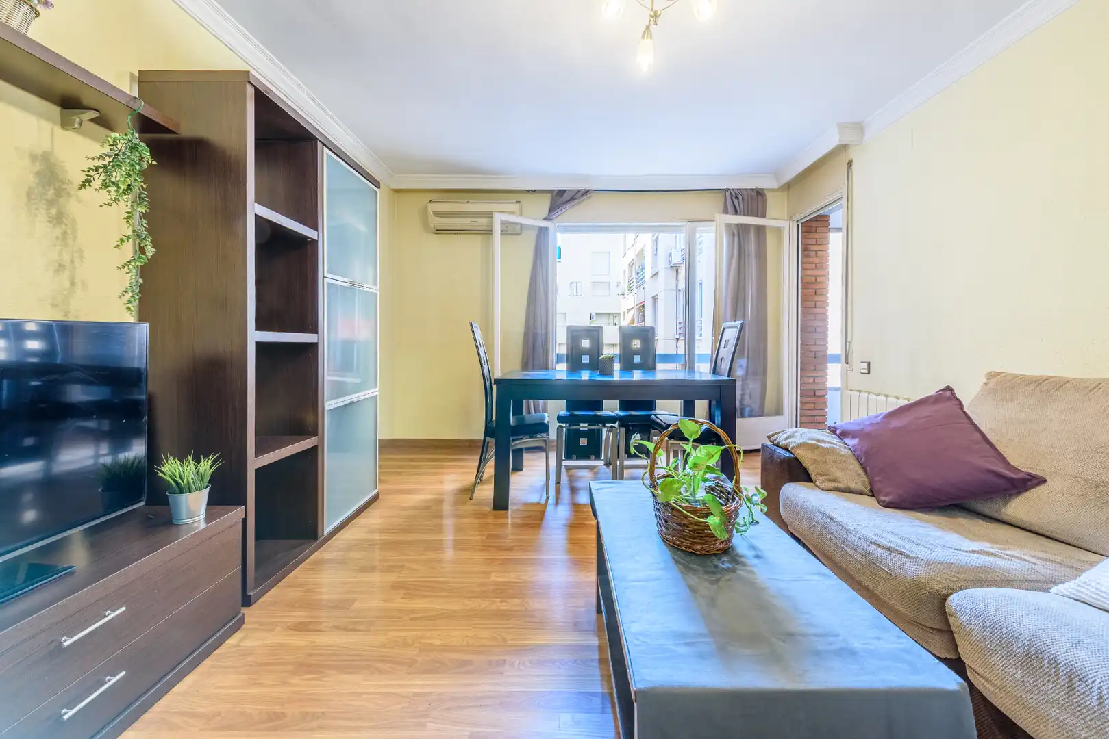 Flat with terrace for sale in Avinguda Catalunya