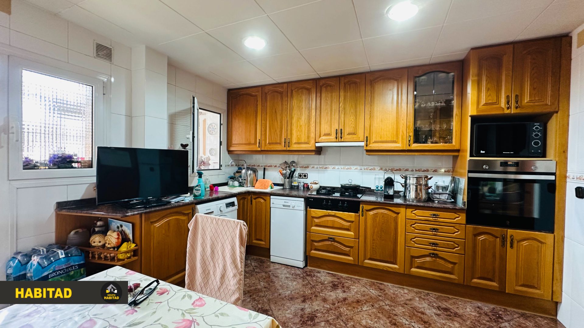 Kitchen of Flat for sale in Sant Boi de Llobregat  with Air Conditioner, Heating and Furnished