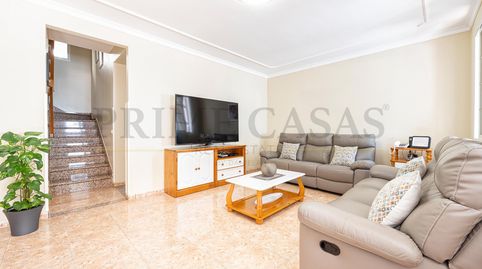 Foto 3 de Casa adosada en venda a Vecindario - El Doctoral - Cruce de Sardina, Santa Lucía de Tirajana