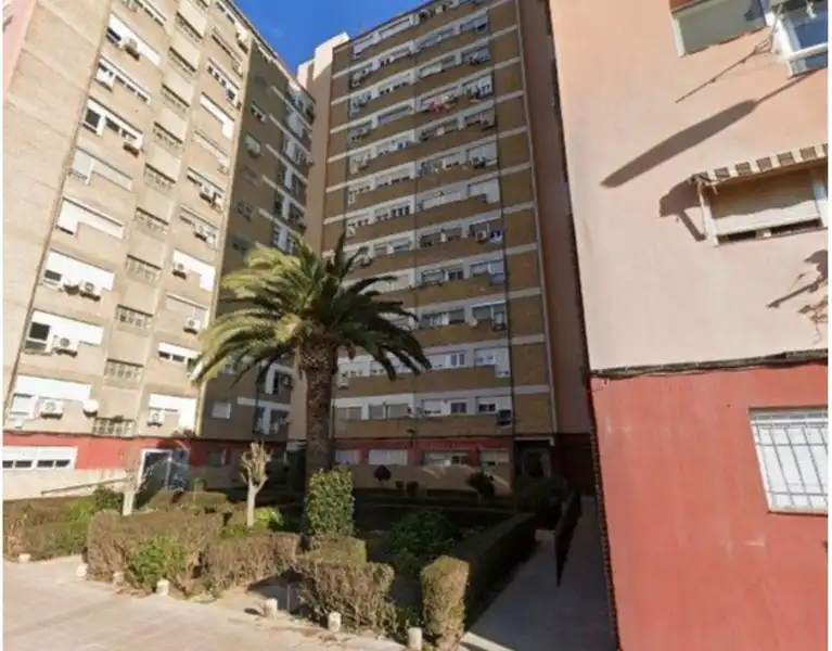 Pis amb ascensor en venda a El Rabal