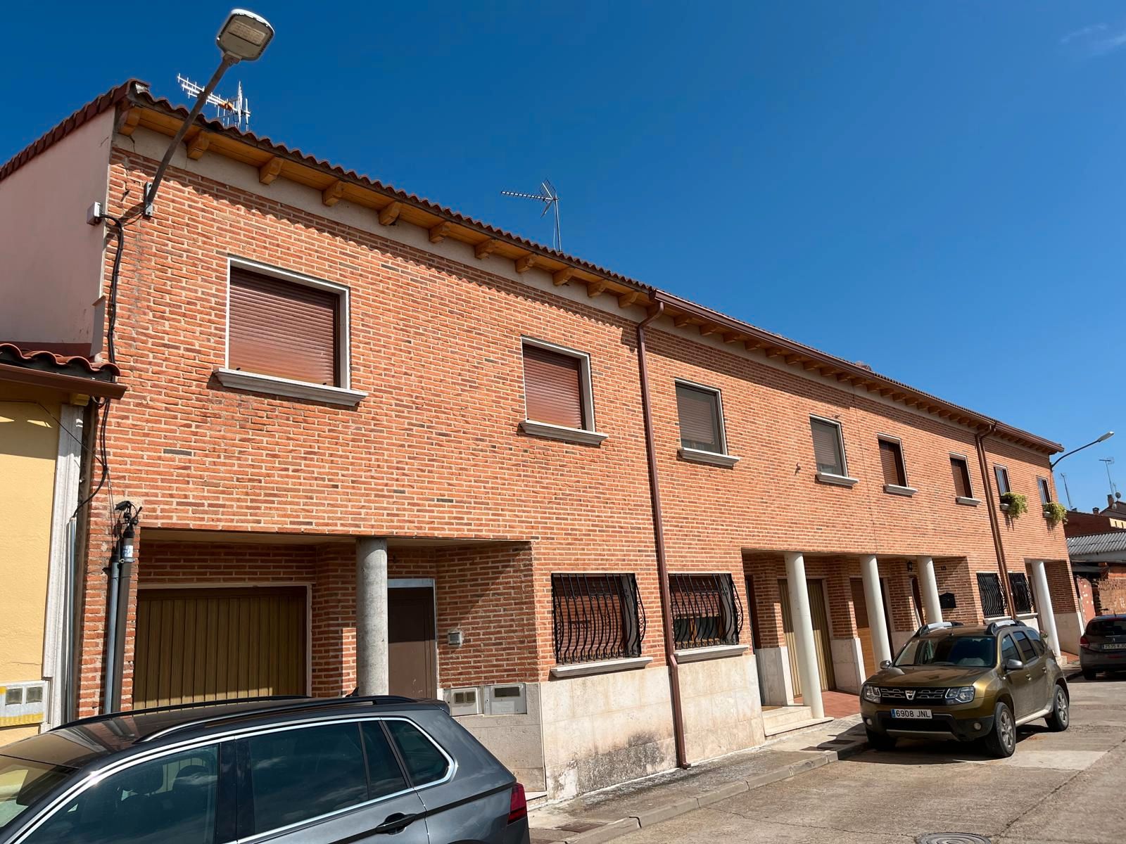 Exterior view of Single-family semi-detached for sale in Rueda  with Heating