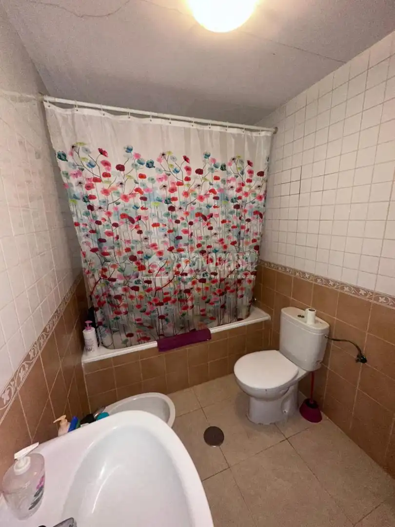 Casa adosada en venta en Villaluenga de la Sagra