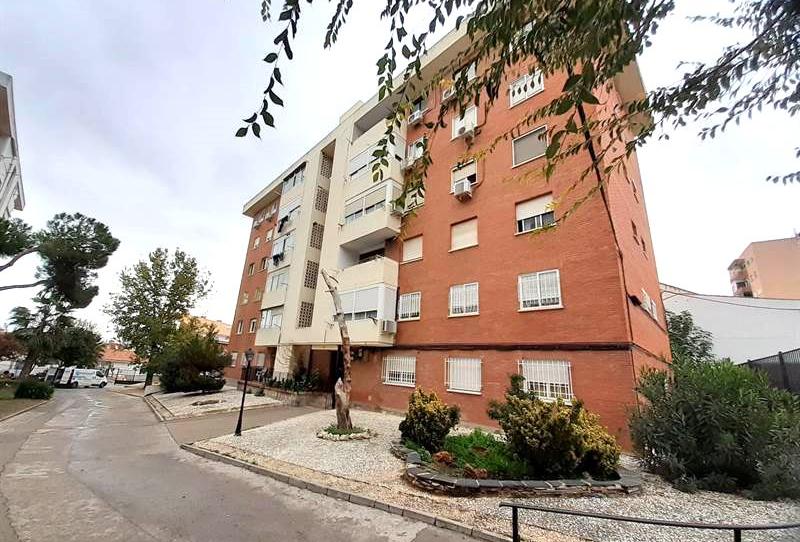 Photo 1 of Apartment for sale in  Jeronimo del Moral, 98, San Benito - Soledad - Hispanidad, Madrid