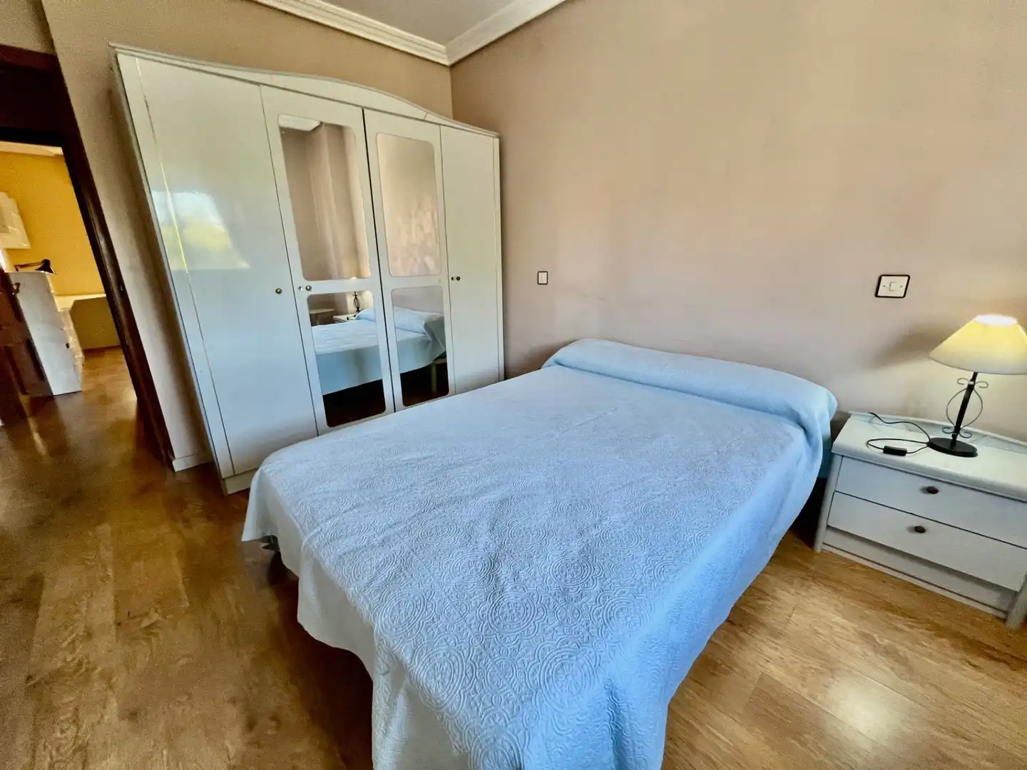 Flat for rent in Antonio Martinez Virel, Valdepasillas - La Paz - Huerta Rosales