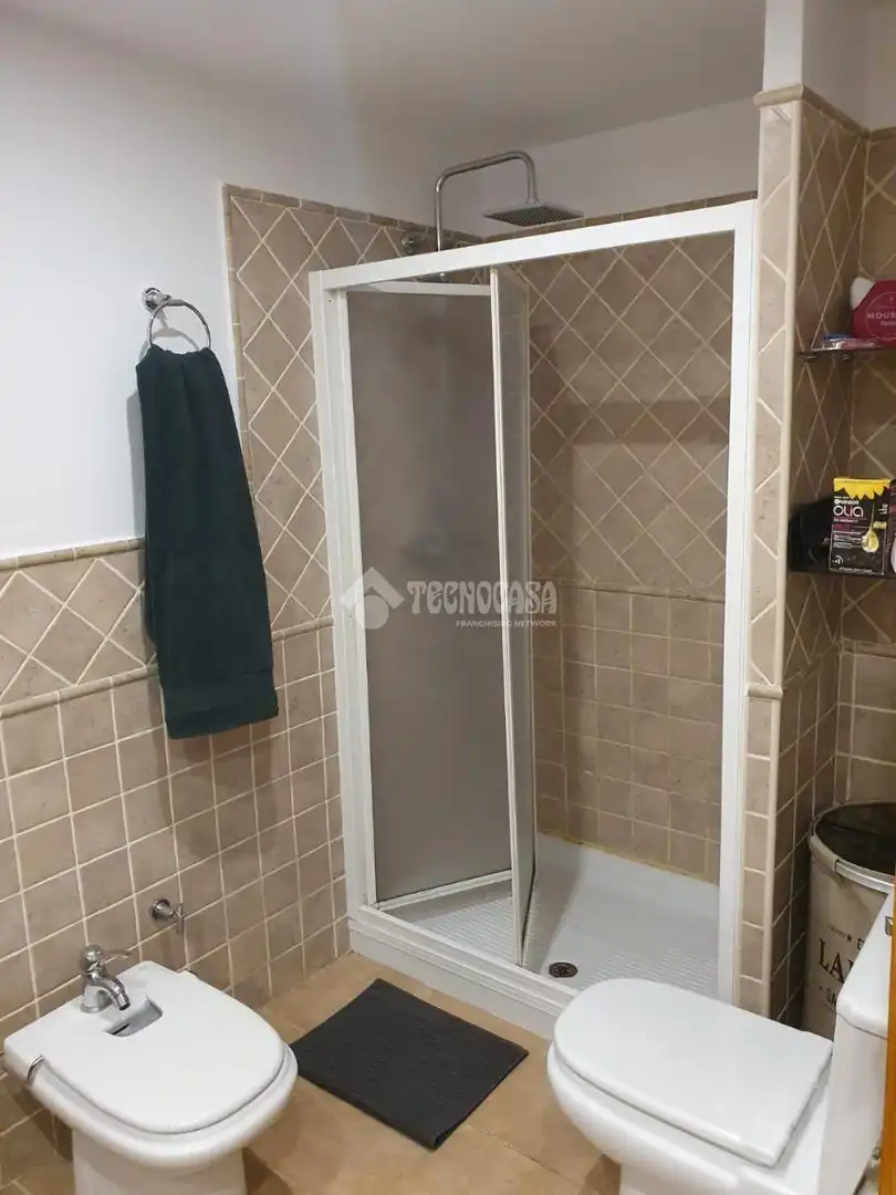 Bany de Pis en venda en Armilla amb Aire condicionat i Balcó