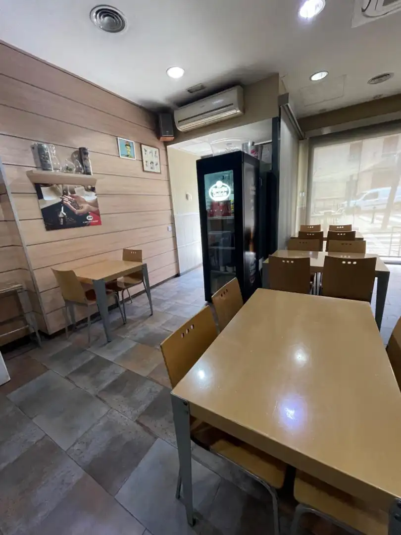 Locale commerciale in cessione a Benaguasil, imagen 2