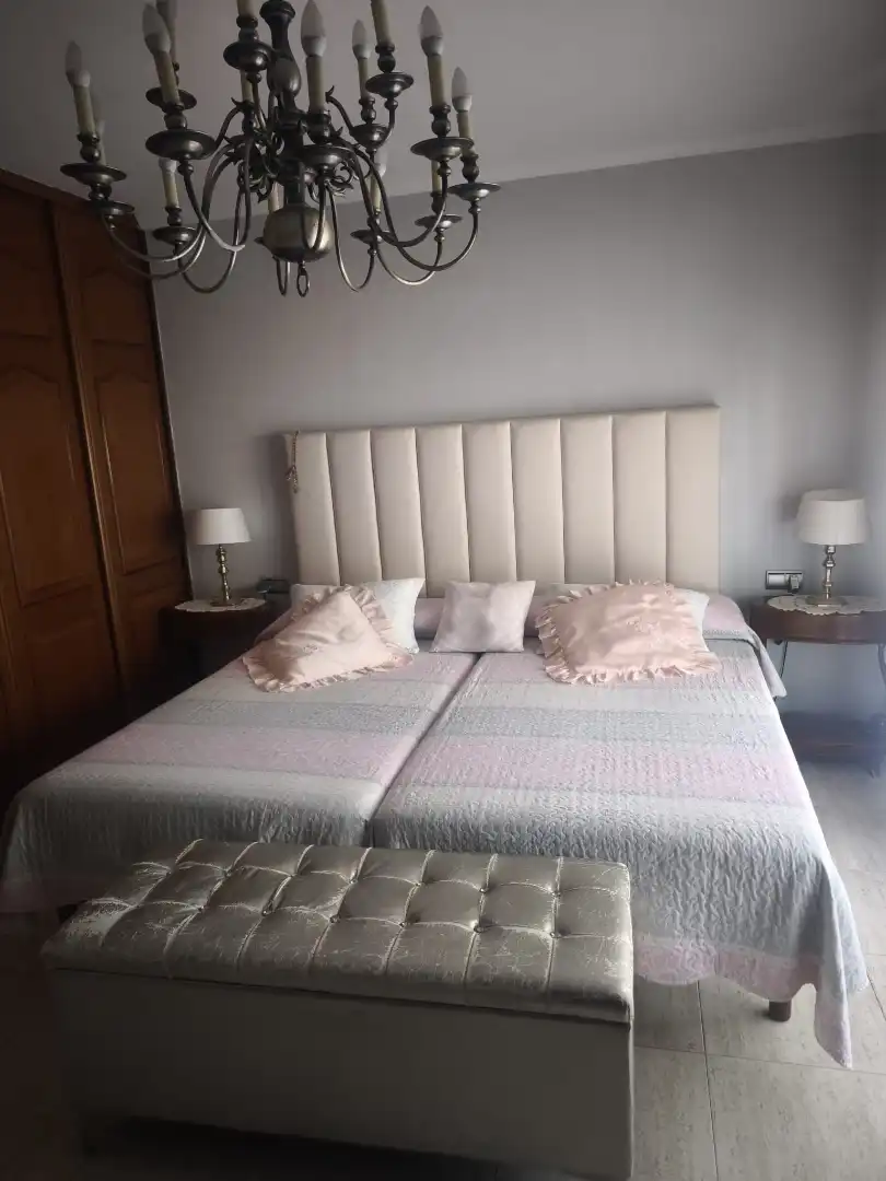 Habitación de Casa adosada en venta en Melilla con Aire acondicionado, Terraza y Trastero