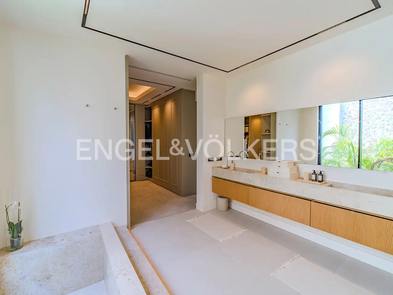 Bany de Casa o xalet en venda en Elche / Elx amb Aire condicionat, Calefacció i Jardí privat