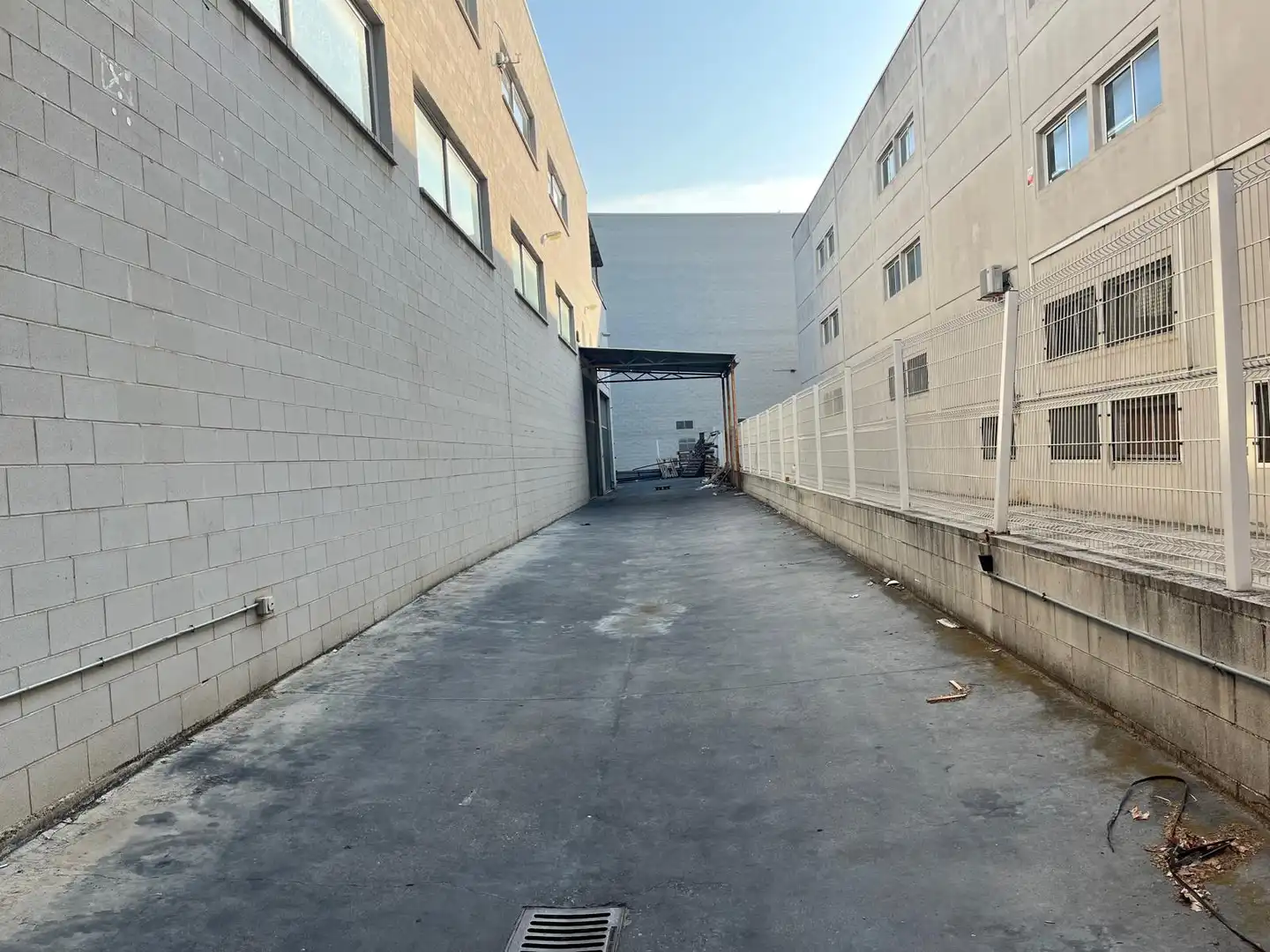 Industriegebäude zur Miete in Carrer Abat Escarré 19, imagen 3