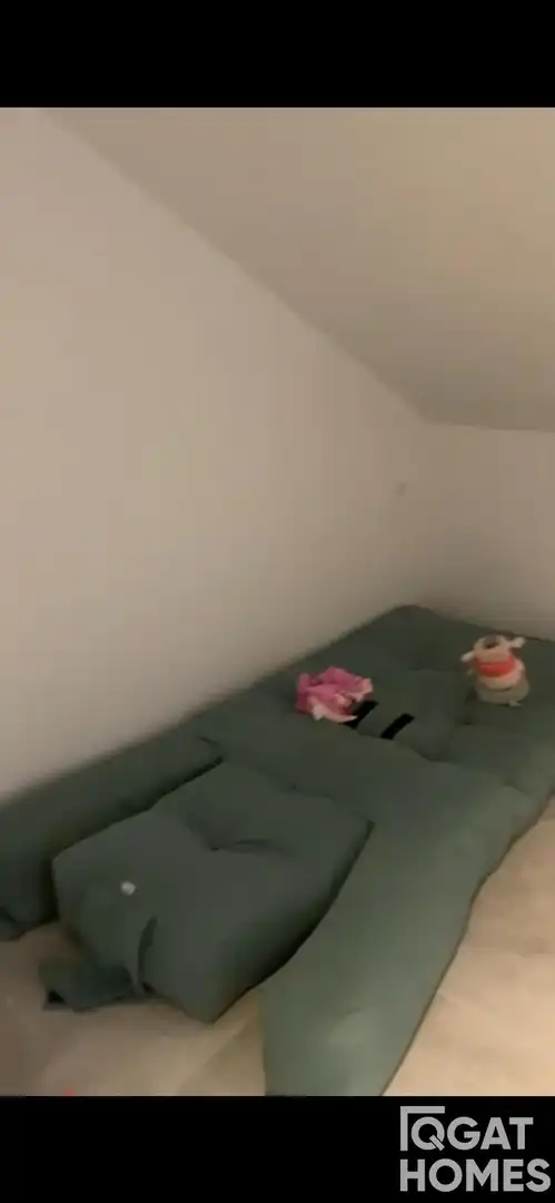 Schlafzimmer von Dachboden zur Miete in Gavà mit Klimaanlage, Schwimmbad und Gemeinschaftspool