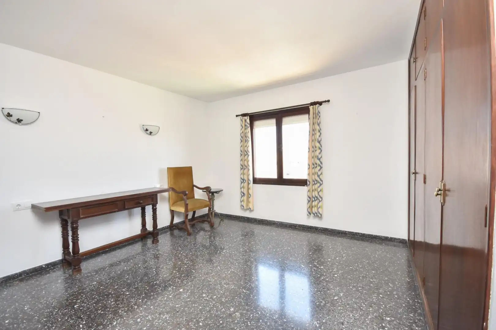 Piso en venta en  Palma de Mallorca con Terraza y Balcón