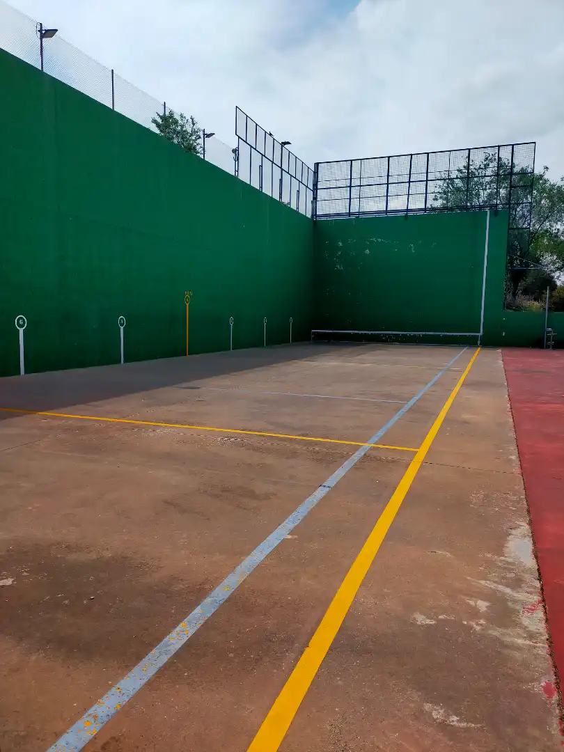 Parking de Finca rústica en venta en Zaragoza con Aire acondicionado, Calefacción y Jardín privado