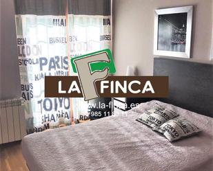 Bedroom of Flat to rent in Oviedo 