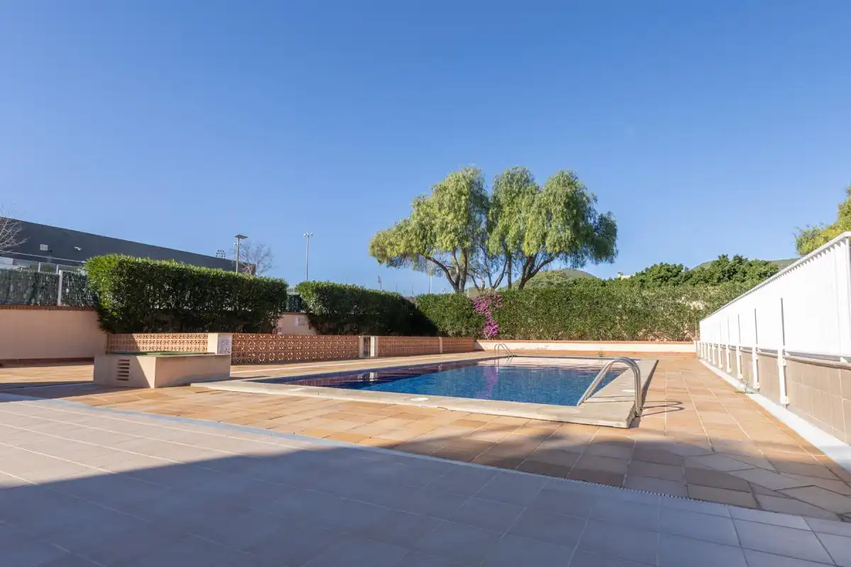 Schwimmbecken von Wohnung zum Verkauf in Eivissa mit Klimaanlage, Heizung und Privatgarten