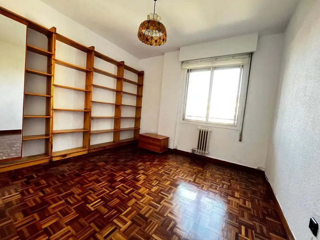 Habitación de Piso en venta en Barañáin / Barañain con Calefacción y Balcón