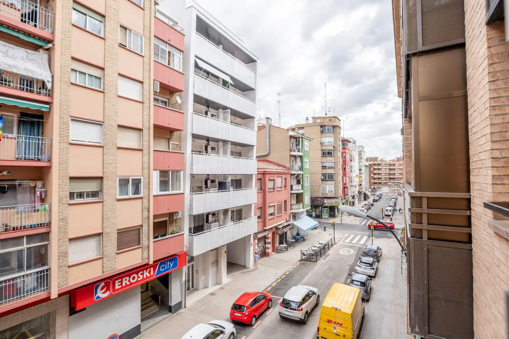 Vista exterior de Piso en venta en Zaragoza con Calefacción