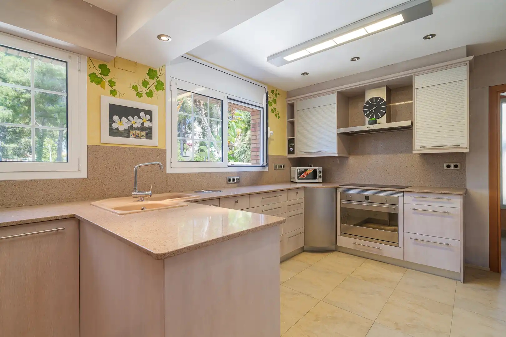 Cuina de Casa o xalet en venda en Tarragona amb Aire condicionat, Jardí privat i Terrassa