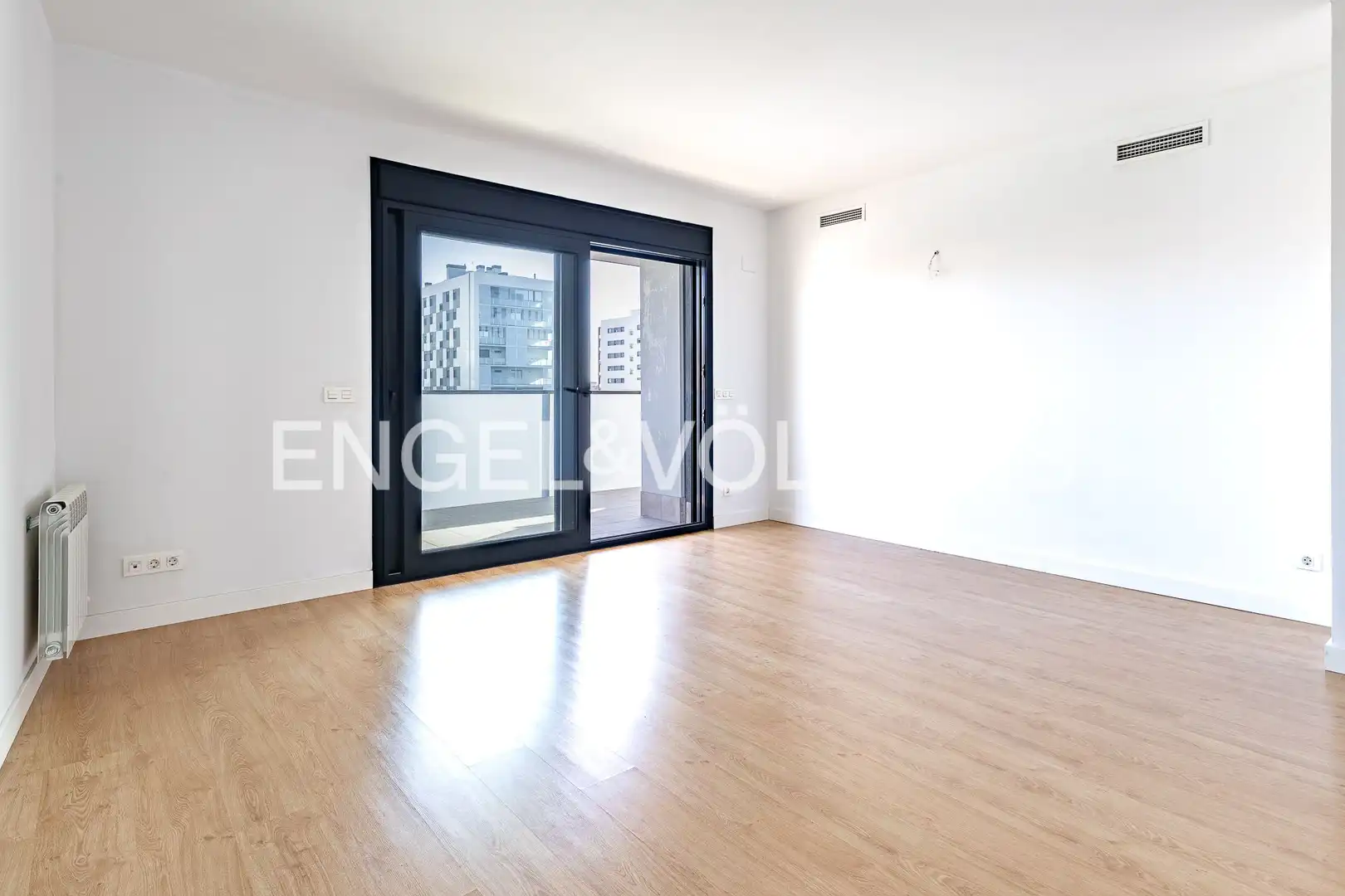 Appartamento con terrazza in affitto a Gorg - Progrés, imagen 28