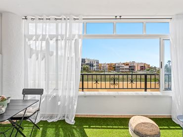 Apartamento con ascensor en venta en Orihuela Costa