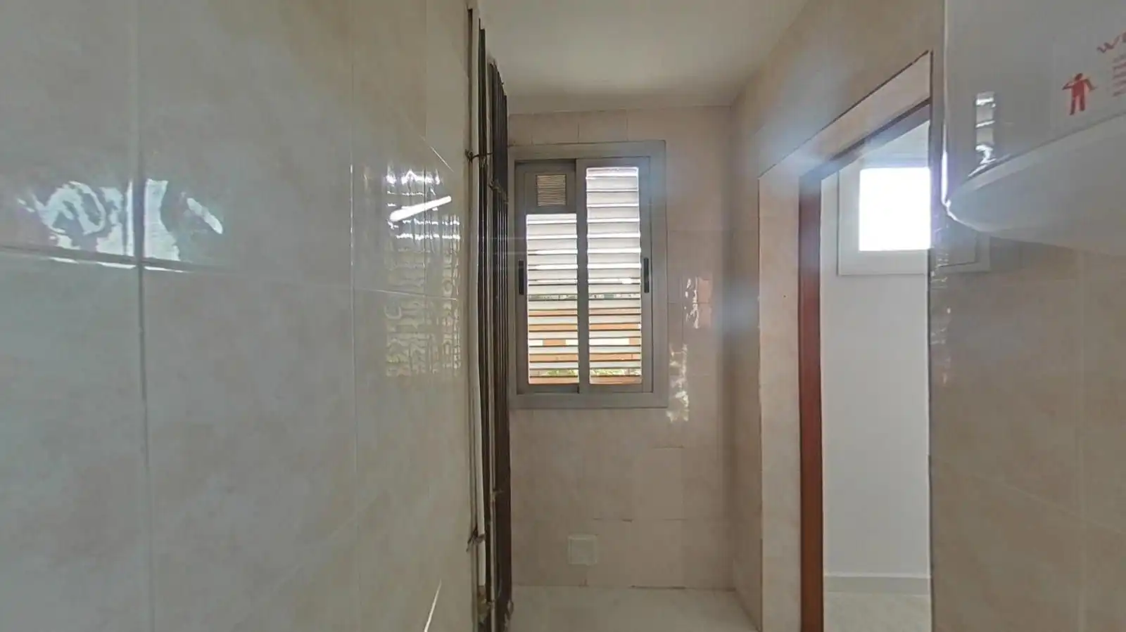 Badezimmer von Wohnung zum Verkauf in Sabadell mit Terrasse und Balkon