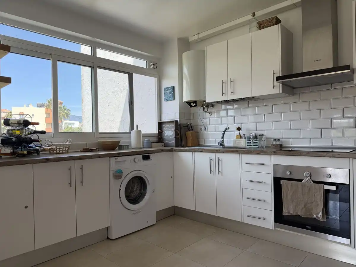 Cocina de Apartamento en venta en Marbella con Aire acondicionado y Piscina comunitaria