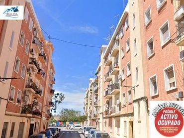 Piso en venta en Calle PRIMERO DE MAYO