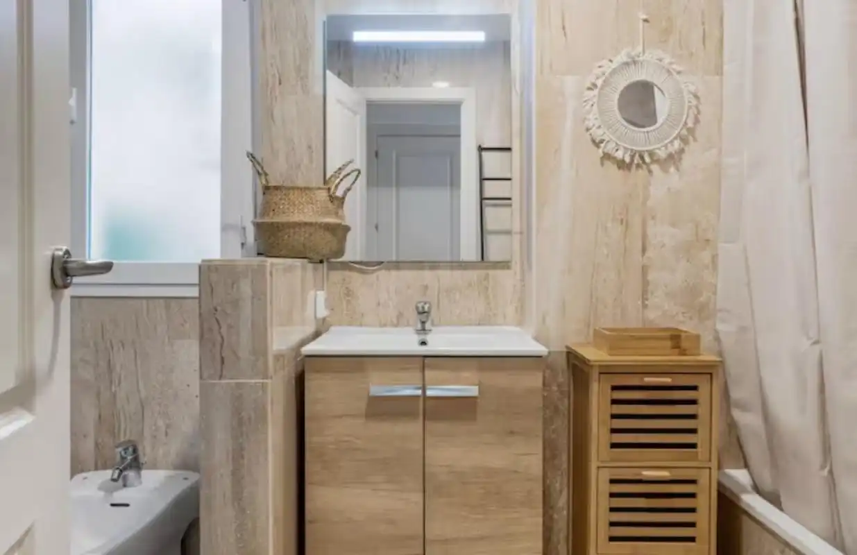 Bathroom of Ground floor for sale in Marbella  with Air Conditioner, Heating and Private garden