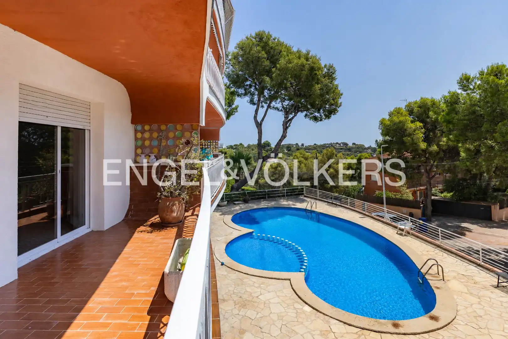 Piscina de Pis en venda en Castelldefels amb Calefacció, Jardí privat i Terrassa