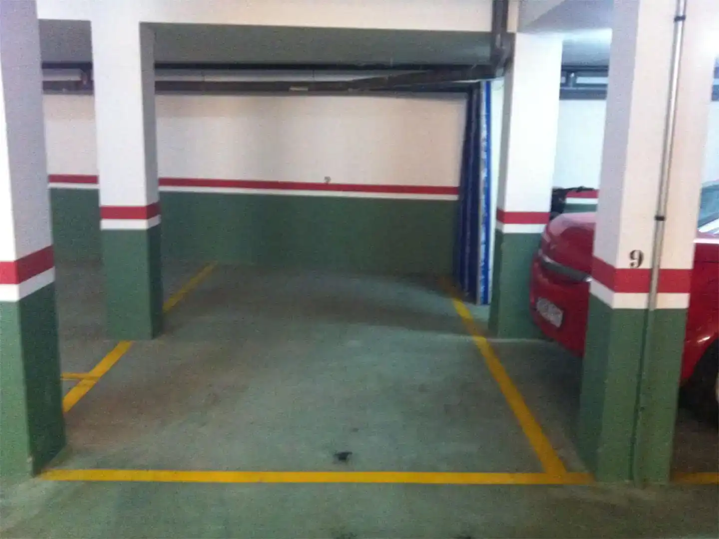Parkplatz von Wohnung zur Miete in Miño mit Parkett und Möbliert