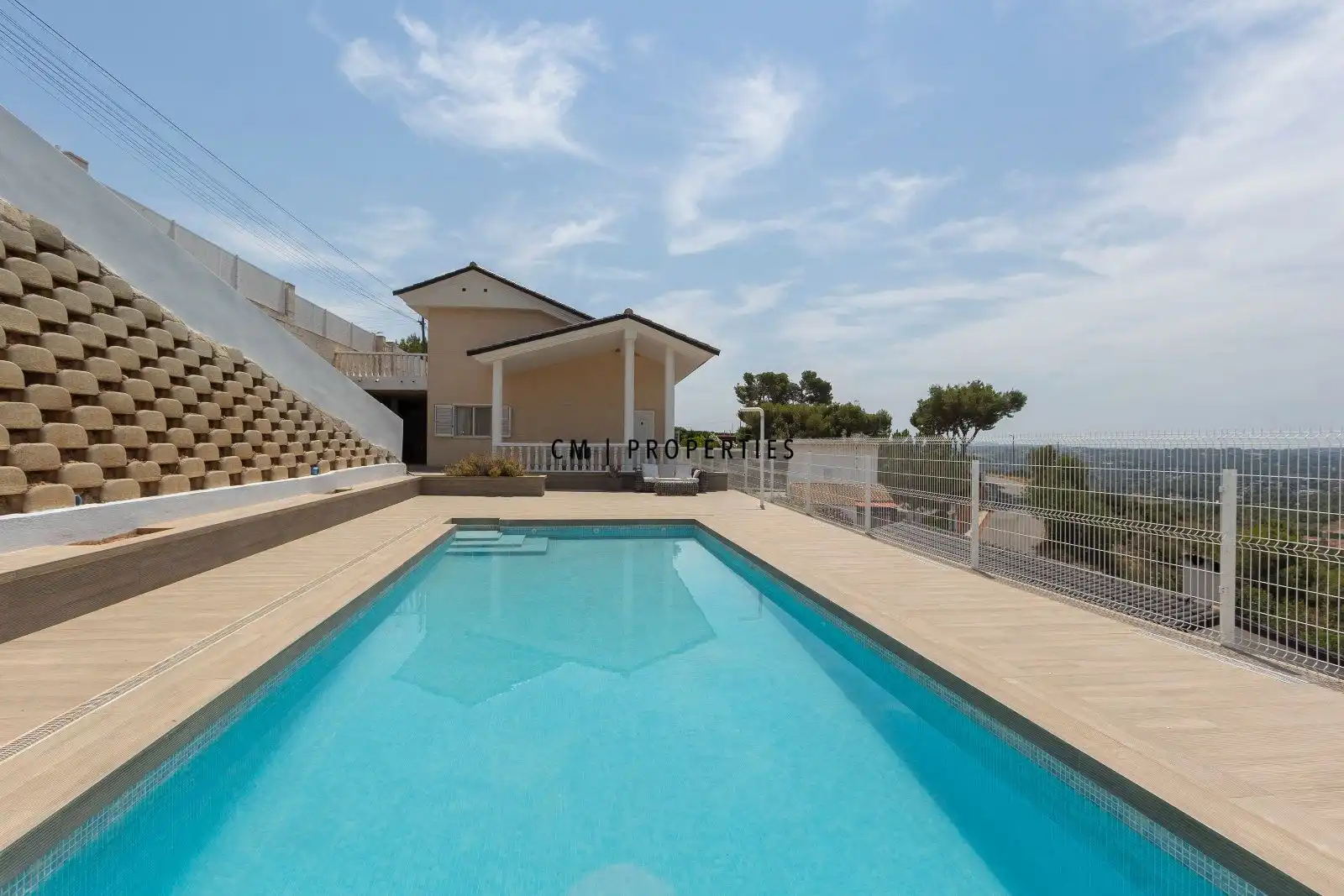 Piscina de Casa o xalet en venda en Torrent amb Aire condicionat, Calefacció i Terrassa