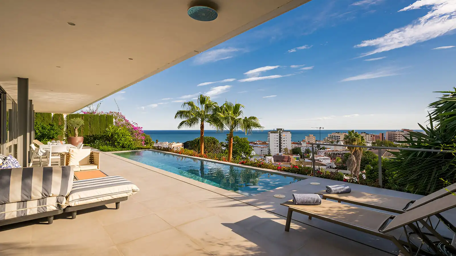 Terrace of Houses for sale in Torremolinos  with Air Conditioner, Private garden and Terrace
