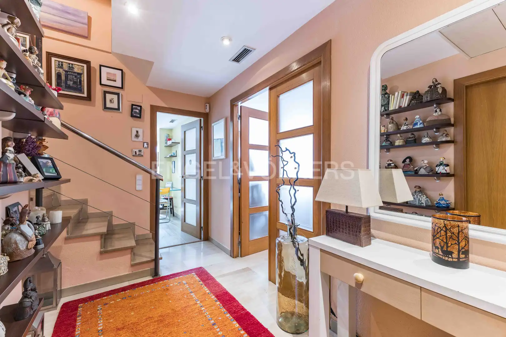 Maisonette zum Verkauf in Sitges mit Klimaanlage, Heizung und Terrasse