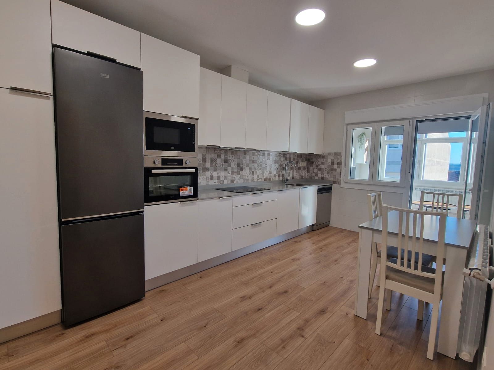 Kitchen of Flat for sale in Arzúa  with Parquet flooring, Furnished and Oven