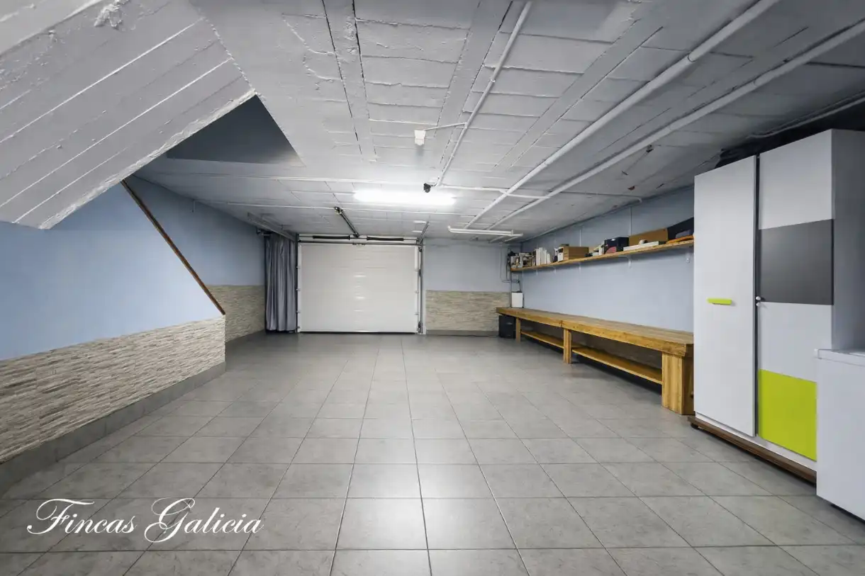 Casa adosada en venta en Verín con Calefacción, Jardín privado y Terraza