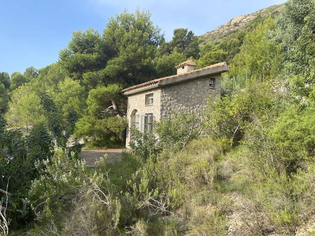 Terreno residencial en Venta en Carrer de Joan Miro en Estadio Castalia