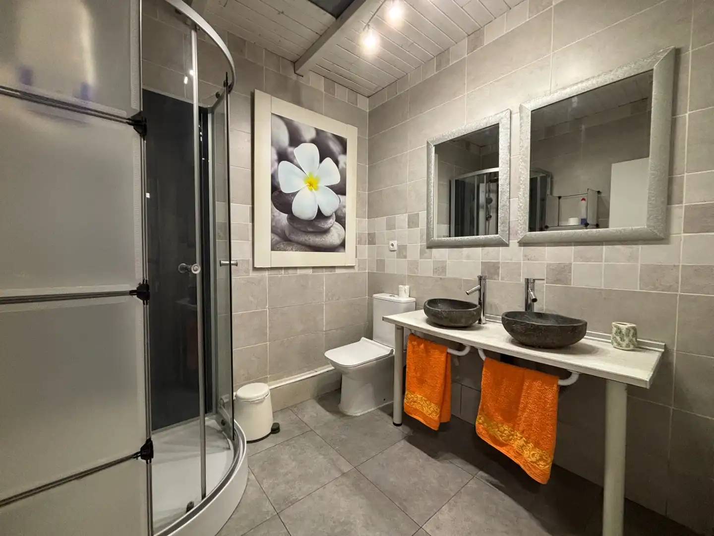 Baño de Piso en venta en Lleida con Aire acondicionado, Calefacción y Amueblado