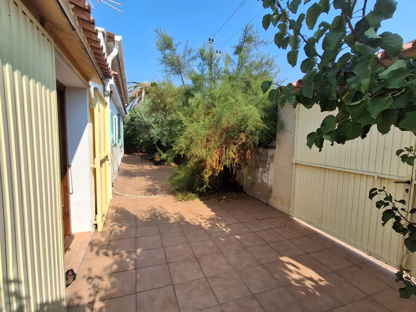 Jardí de Casa o xalet en venda en Mont-roig del Camp amb Aire condicionat, Jardí privat i Terrassa