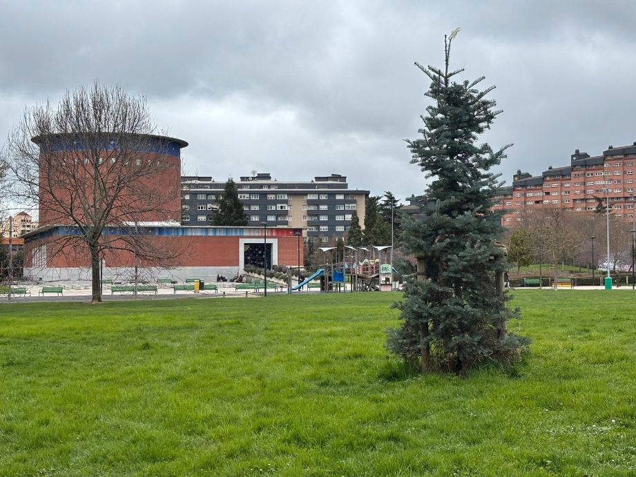 Exterior view of Flat for sale in  Pamplona / Iruña  with Heating, Terrace and Furnished