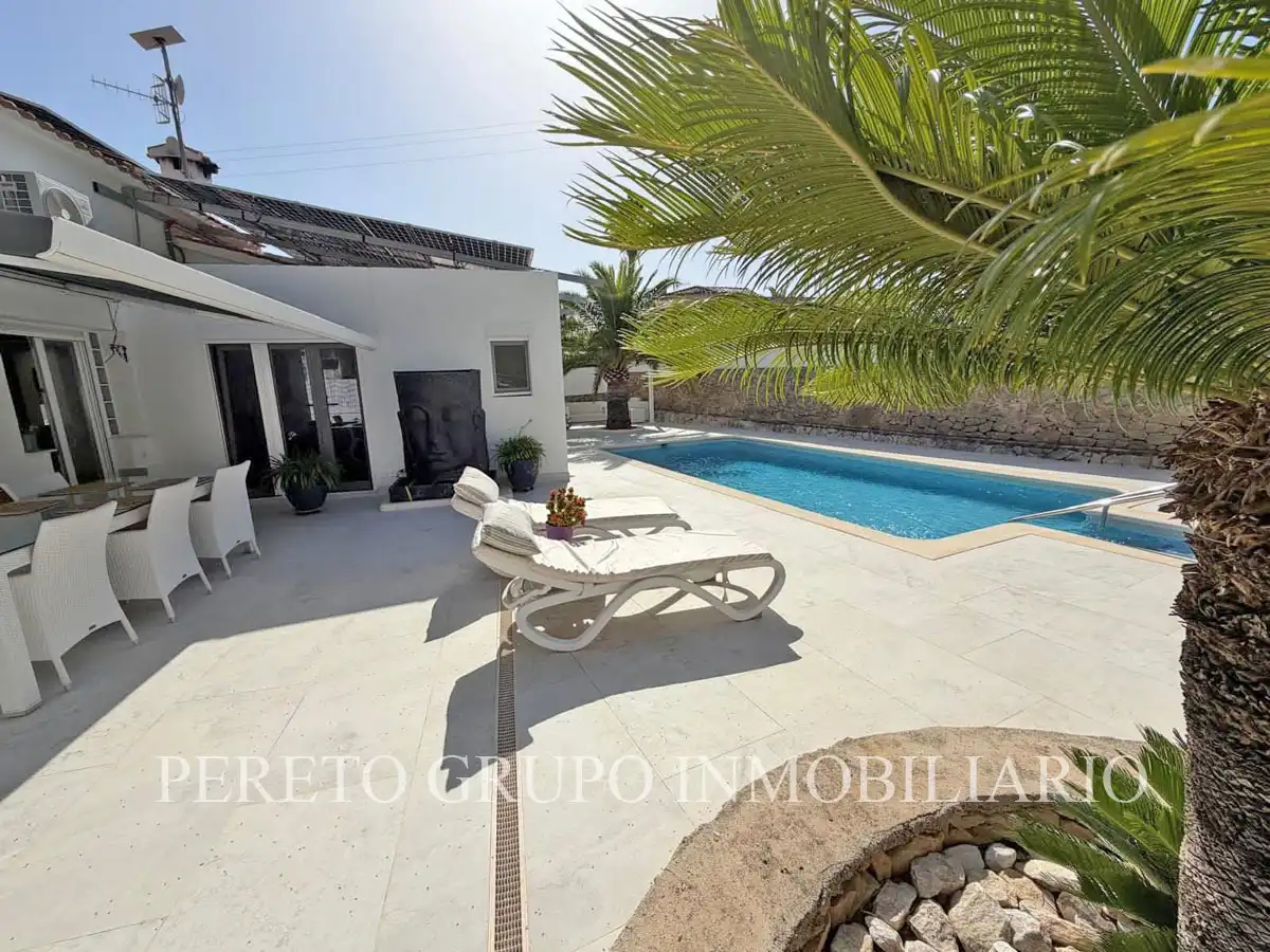 Exterior view of Houses for sale in Dénia  with Air Conditioner, Heating and Private garden
