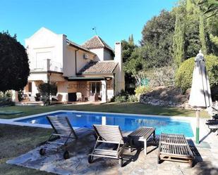 Garden of House or chalet to rent in Sotogrande  with Air Conditioner and Furnished