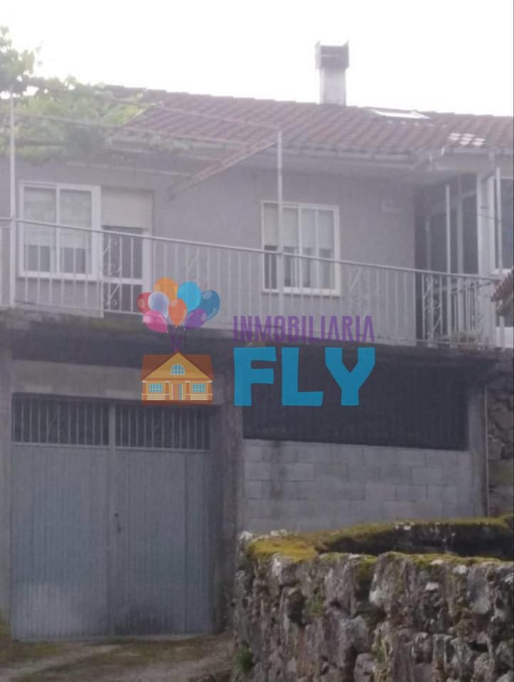 Vista exterior de Casa o xalet en venda en Quintela de Leirado amb Calefacció, Jardí privat i Terrassa
