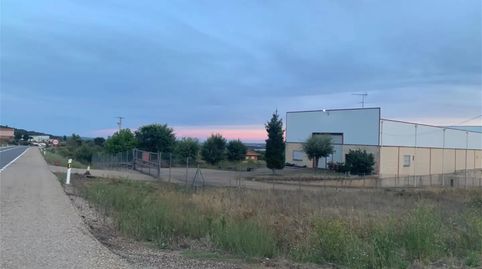 Foto 2 de Terreno industrial en venta en N-vi, Brazuelo, León