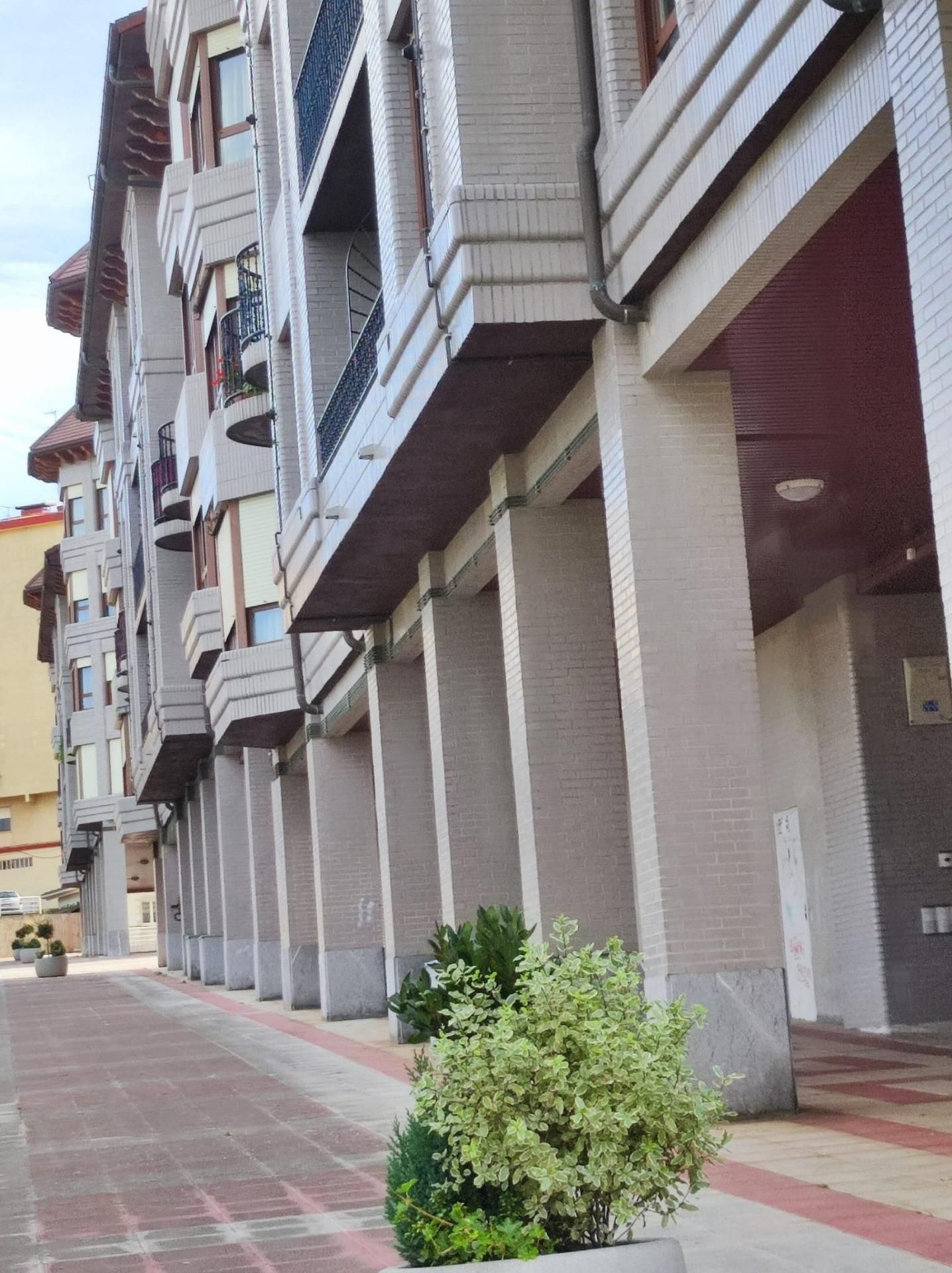 Vista exterior de Piso en venta en Muskiz con Calefacción, Terraza y Trastero