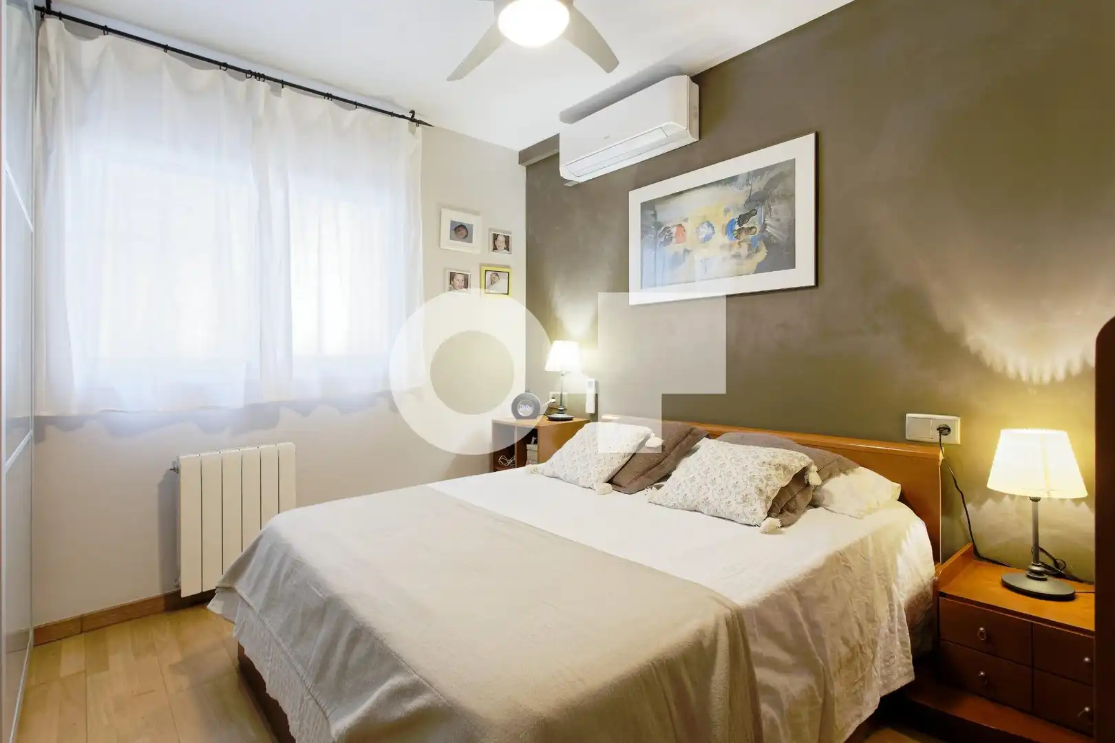Bedroom of Duplexes for sale in Barcelona  with Heating, Parquet flooring and Terrace