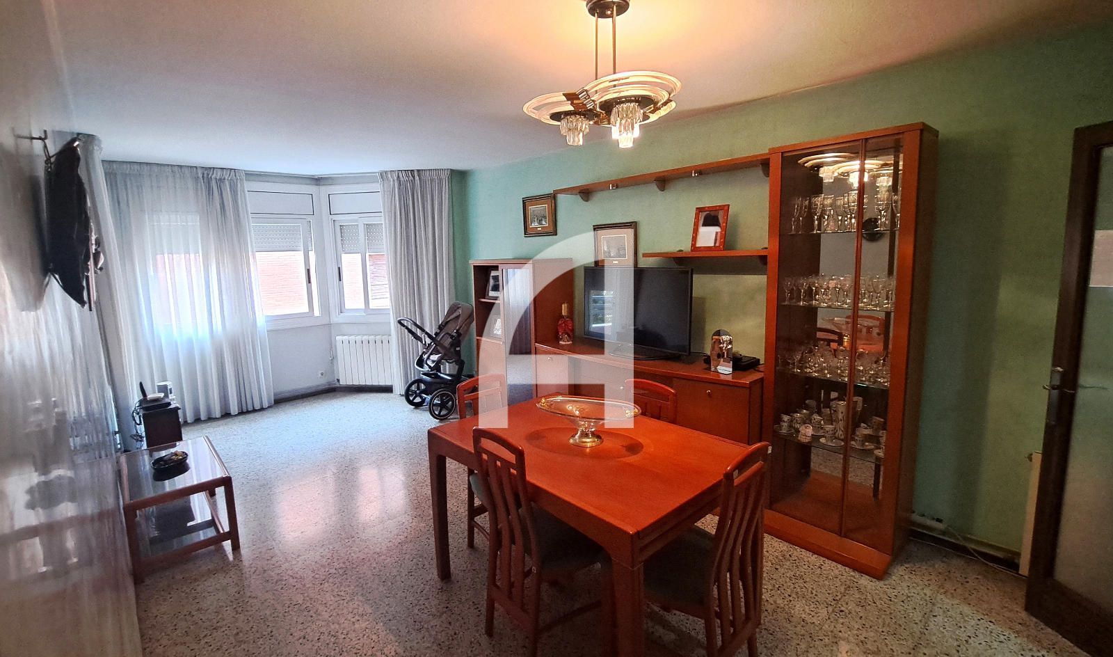 Sala d'estar de Pis en venda en Terrassa amb Calefacció, Terrassa i Balcó